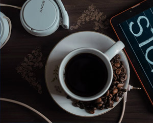 用警戒监控摄像机设置防止电瓶车进入电梯的方法